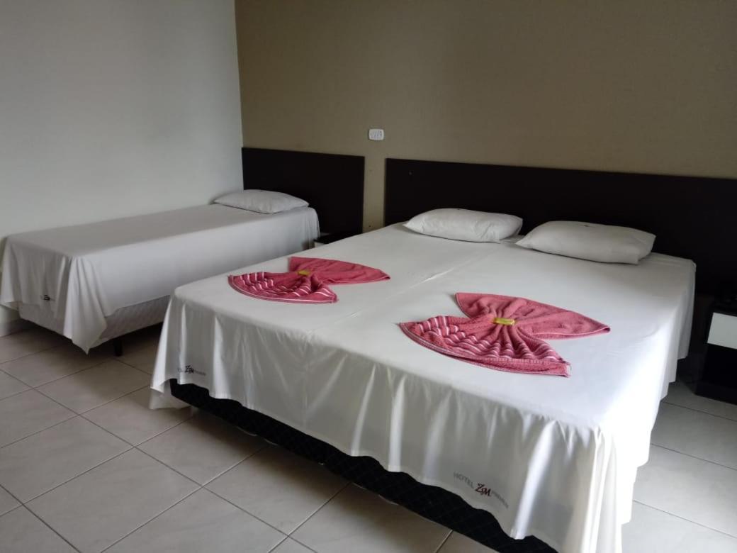 Hotel Zm Premium Cosmopolis Esterno foto